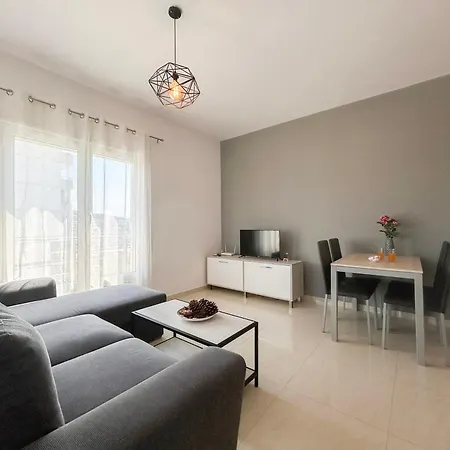 Durres Dream A95 Golem (Tirana)